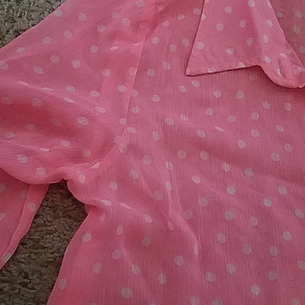 💕Pink Shirt💕 - Picture 3 of 6